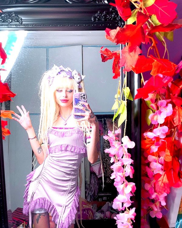 kriiizellda instagram image archive image