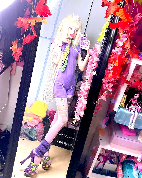 kriiizellda instagram image archive image