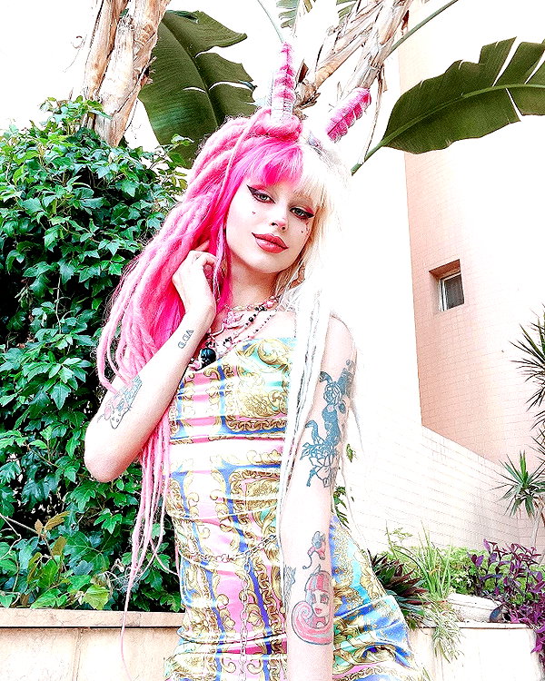 kriiizellda instagram image archive image