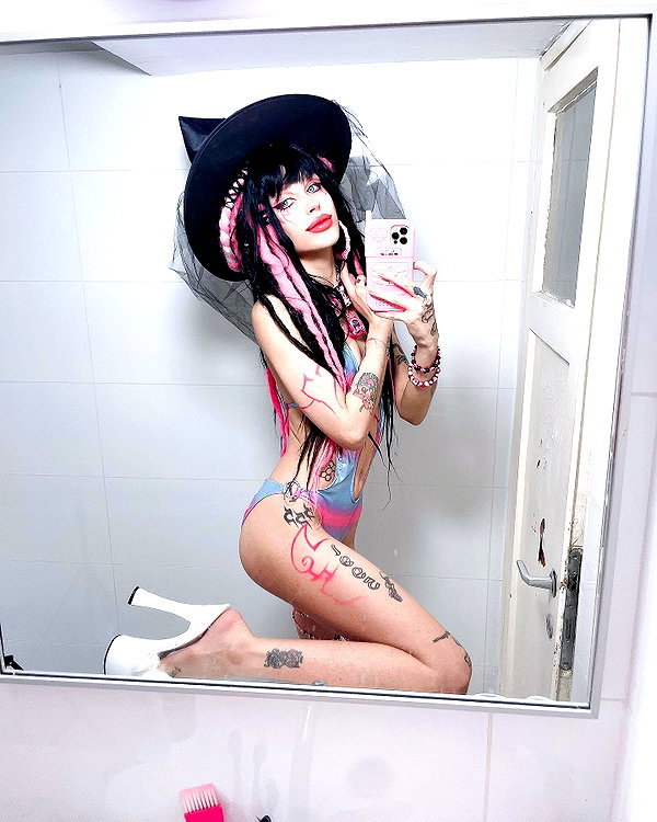 kriiizellda instagram image archive image
