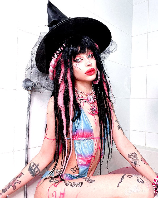 kriiizellda instagram image archive image
