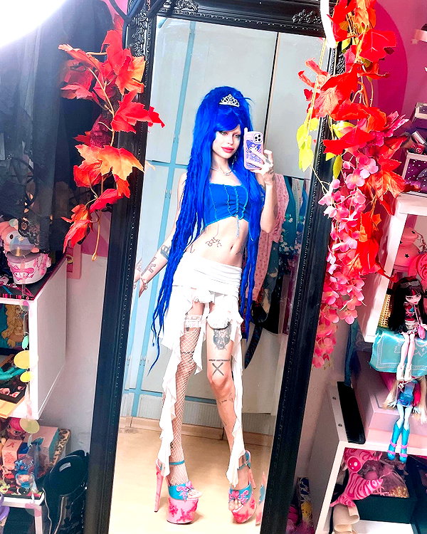 kriiizellda instagram image archive image