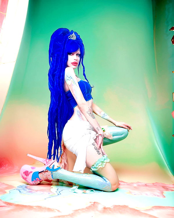 kriiizellda instagram image archive image
