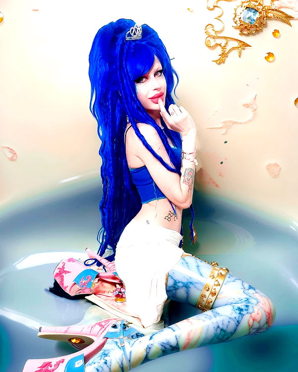 kriiizellda instagram image archive image