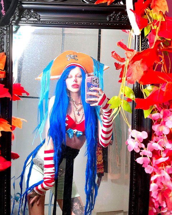 kriiizellda instagram image archive image