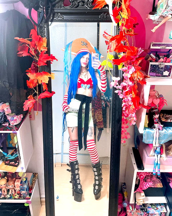 kriiizellda instagram image archive image