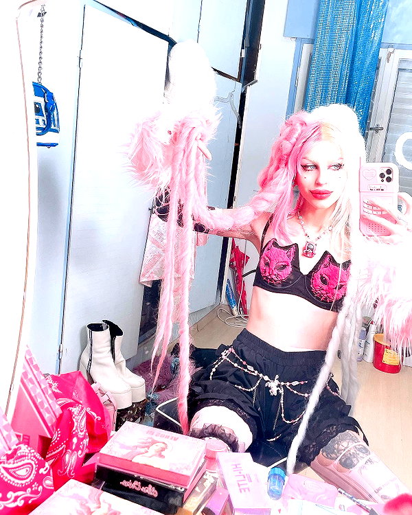 kriiizellda instagram image archive image