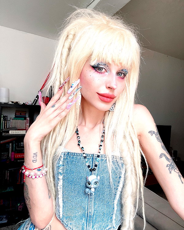 kriiizellda instagram image archive image