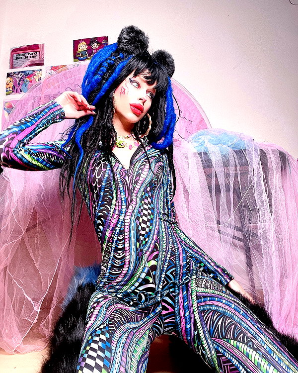 kriiizellda instagram image archive image