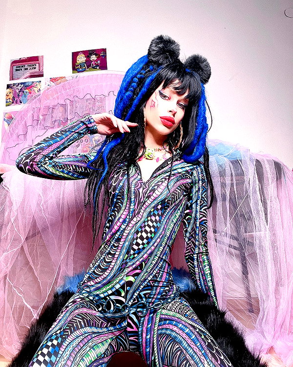 kriiizellda instagram image archive image