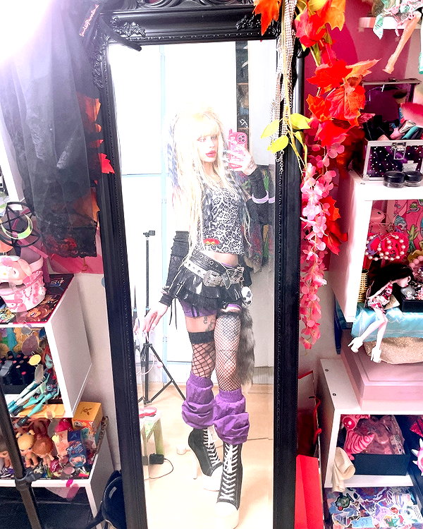 kriiizellda instagram image archive image