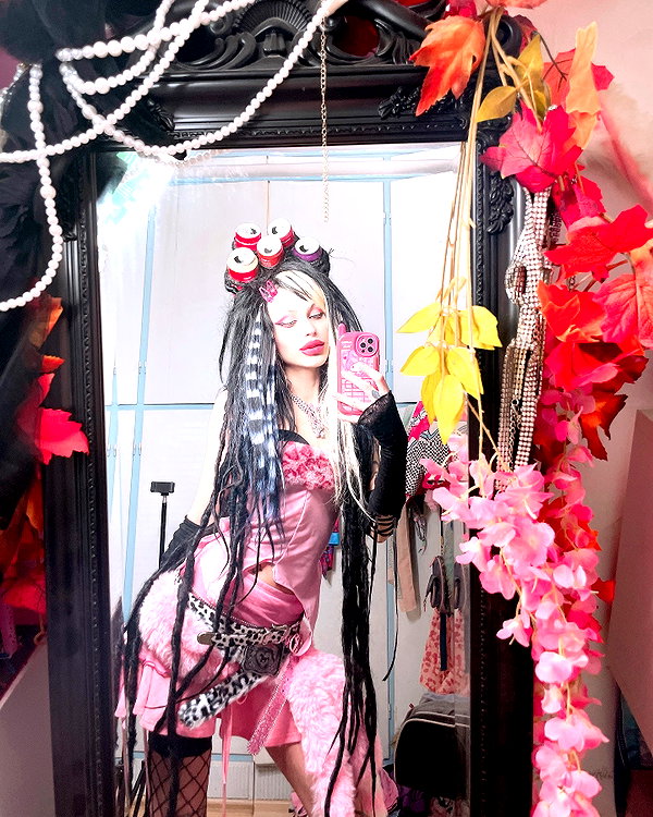 kriiizellda instagram image archive image