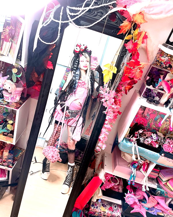 kriiizellda instagram image archive image