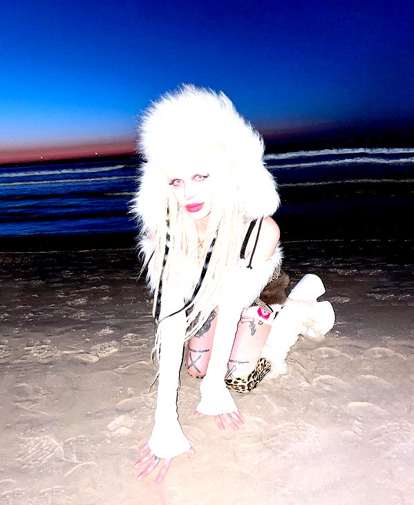 kriiizellda instagram image archive image