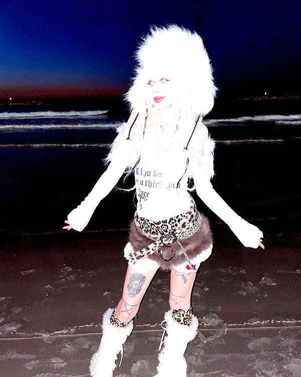 kriiizellda instagram image archive image