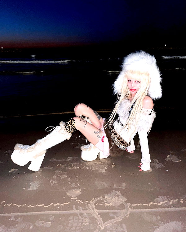 kriiizellda instagram image archive image