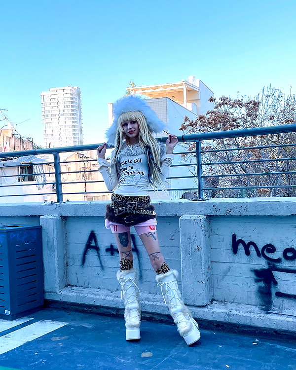 kriiizellda instagram image archive image