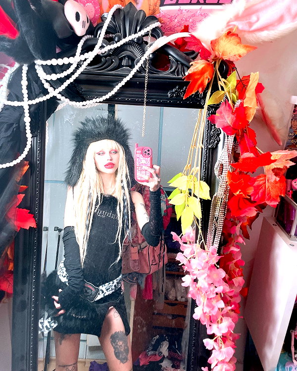 kriiizellda instagram image archive image