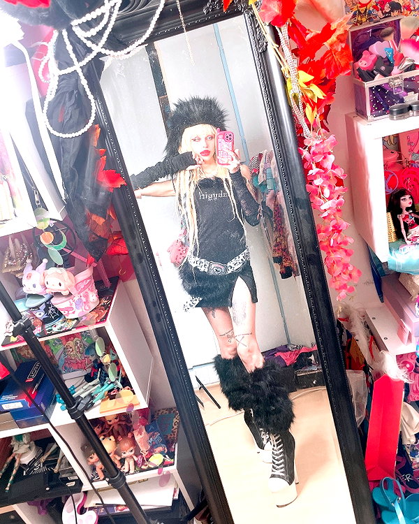 kriiizellda instagram image archive image