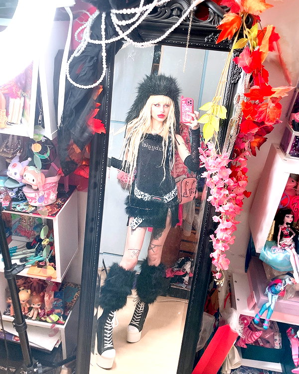 kriiizellda instagram image archive image
