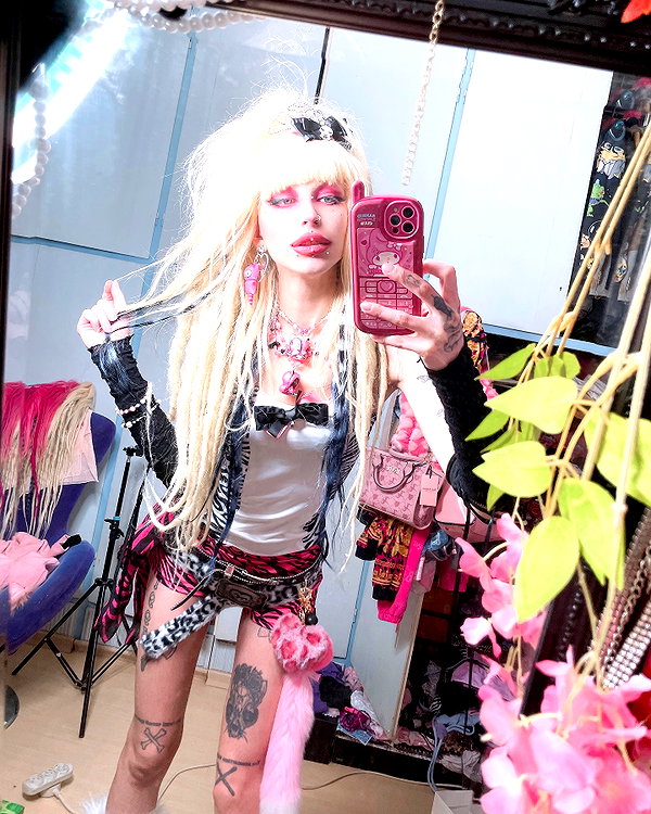 kriiizellda instagram image archive image