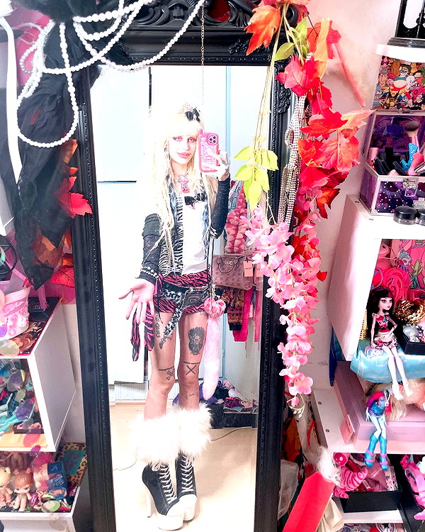 kriiizellda instagram image archive image