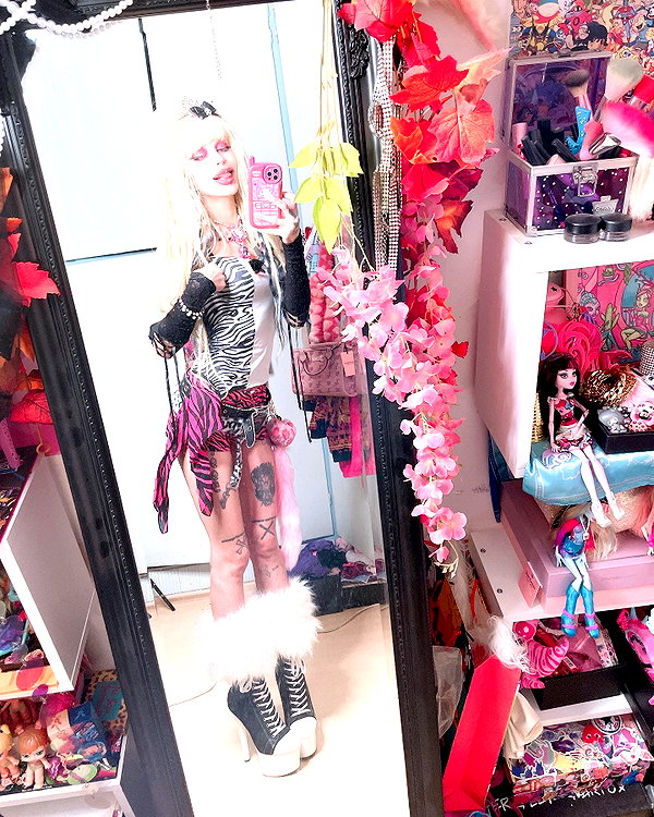 kriiizellda instagram image archive image