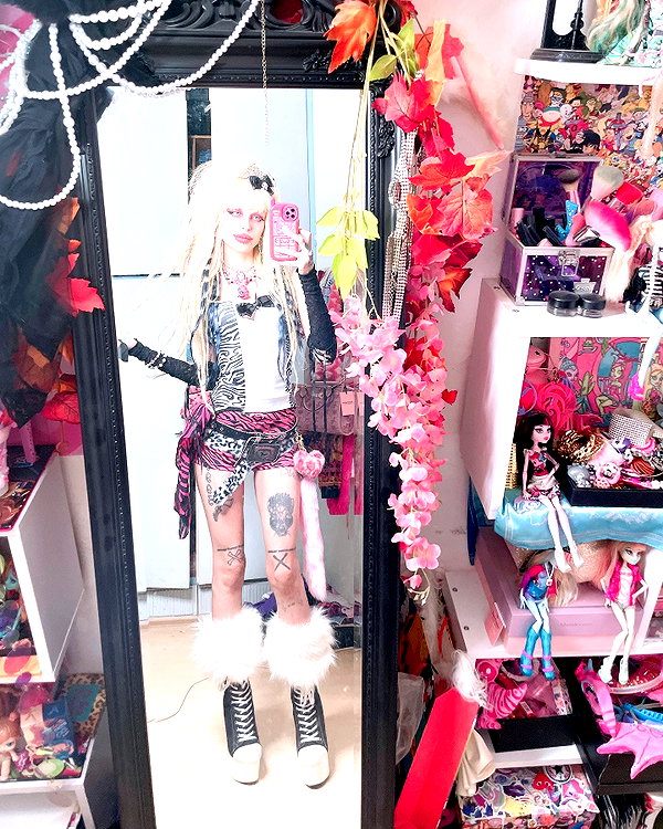 kriiizellda instagram image archive image