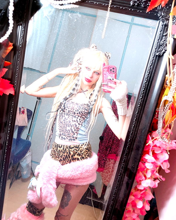 kriiizellda instagram image archive image