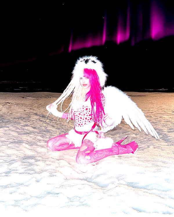 kriiizellda instagram image archive image