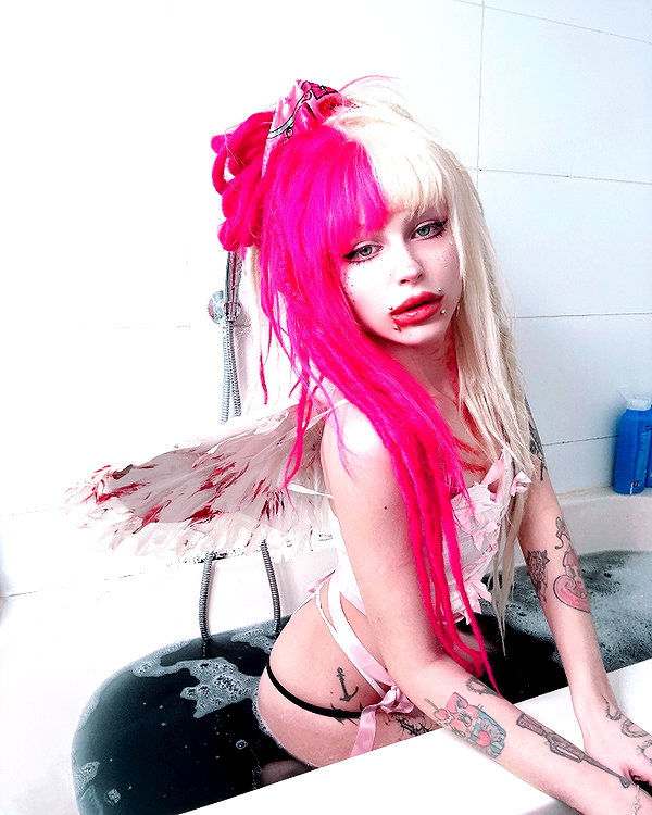 kriiizellda instagram image archive image