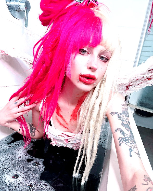 kriiizellda instagram image archive image