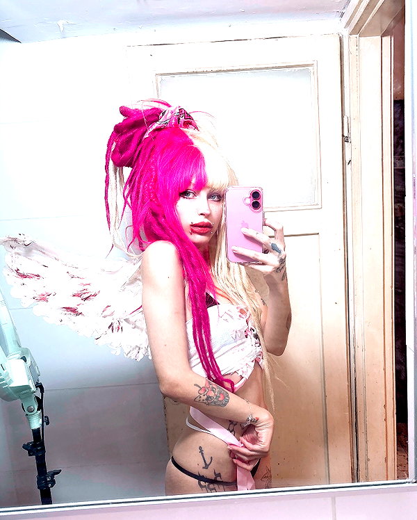 kriiizellda instagram image archive image