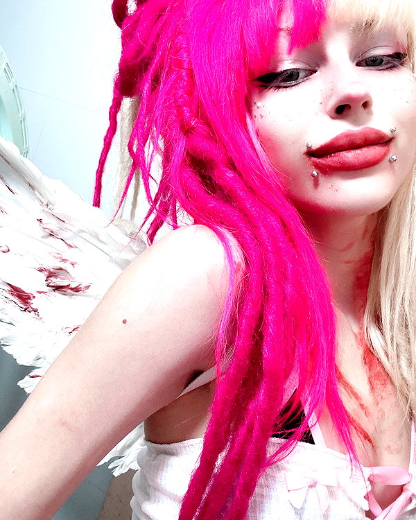 kriiizellda instagram image archive image