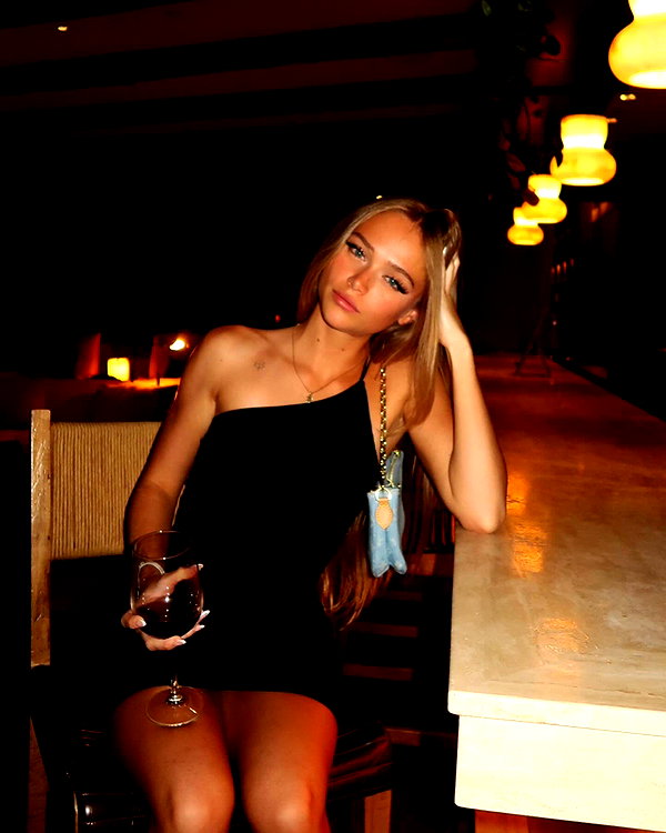 kyla.doddsss instagram image archive image