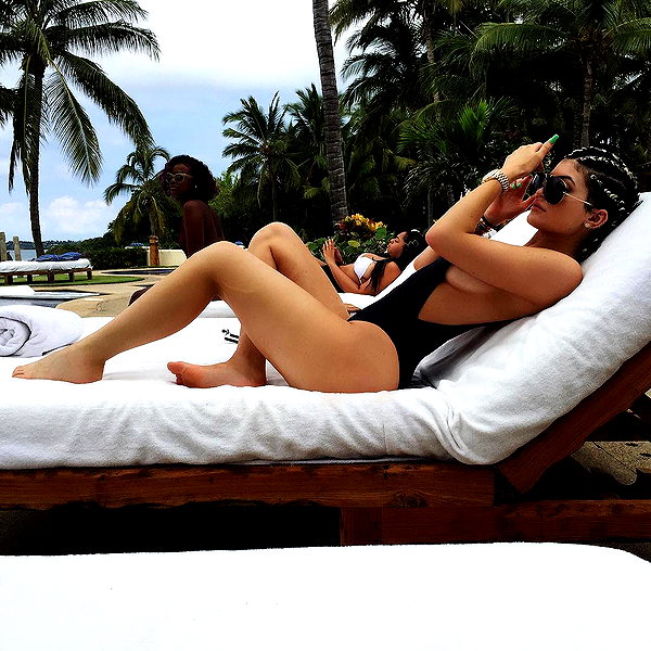 kyliejenner instagram image archive image