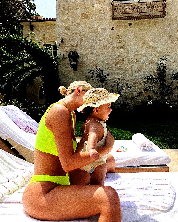 kyliejenner instagram image archive image