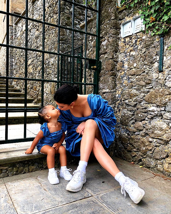 kyliejenner instagram image archive image