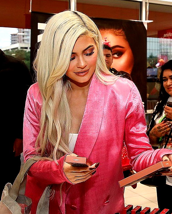 kyliejenner instagram image archive image
