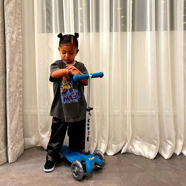 kyliejenner instagram image archive image
