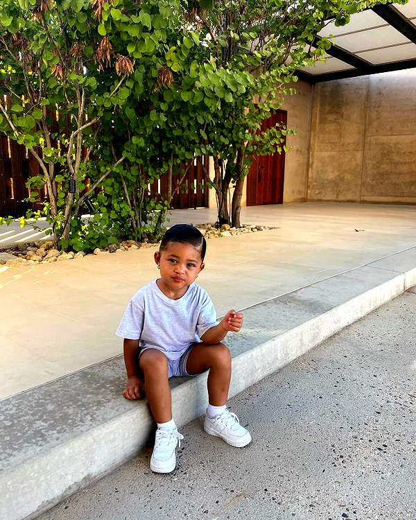kyliejenner instagram image archive image