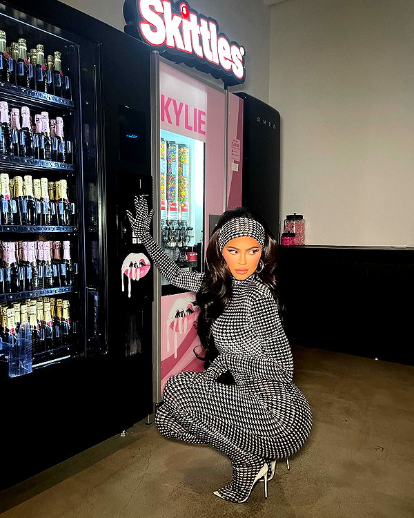 kyliejenner instagram image archive image