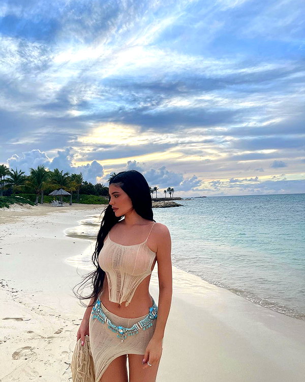 kyliejenner instagram image archive image