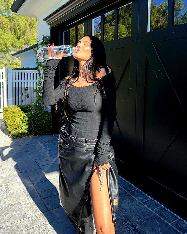 kyliejenner instagram image archive image
