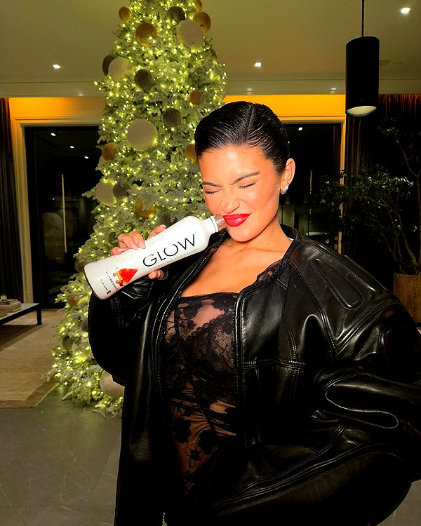 kyliejenner instagram image archive image