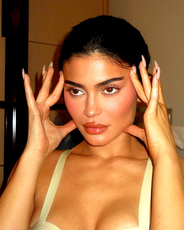kyliejenner instagram image archive image