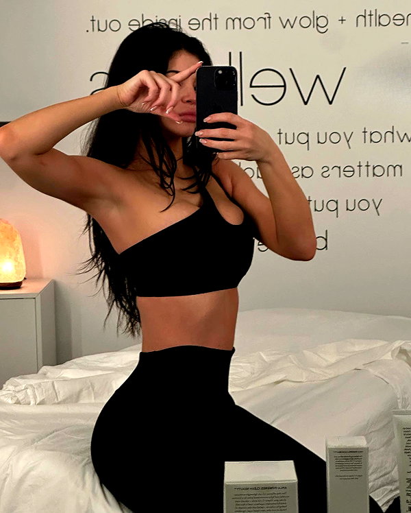 kyliejenner instagram image archive image