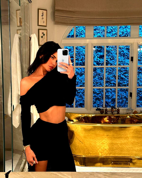 kyliejenner instagram image archive image