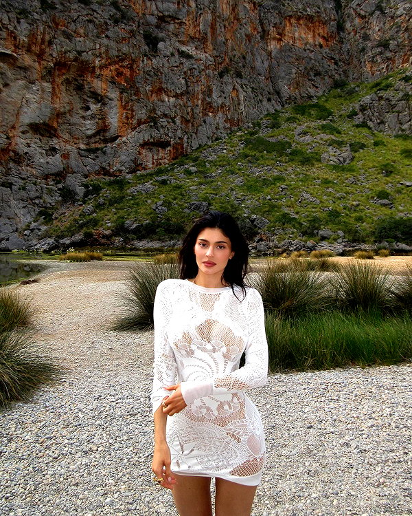 kyliejenner instagram image archive image