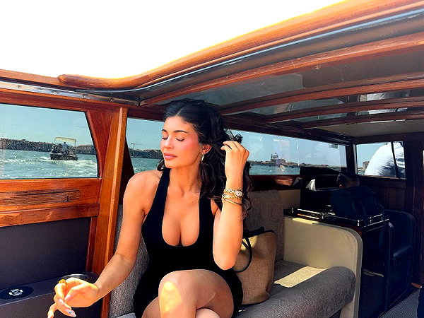 kyliejenner instagram image archive image
